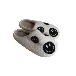 *Multi-Smiles Fluffy White and Black Happy Face Slippers - NWT